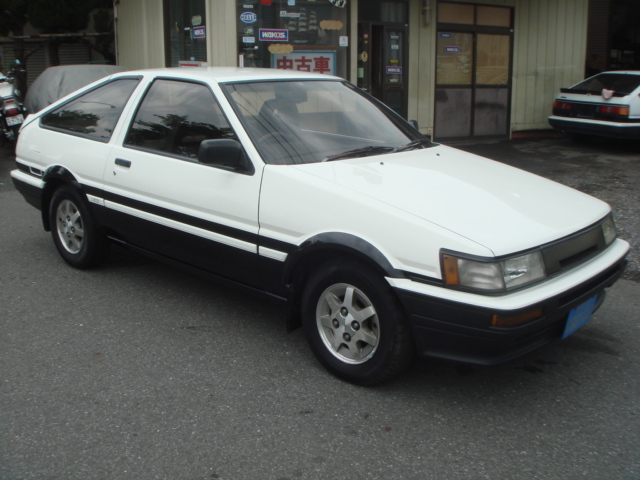 TOYOTA LEVIN COUPE AE86 GT APEX TWIN CAM